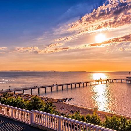 Luxury Versailles Apartments Center Opera Burgas Luaran gambar