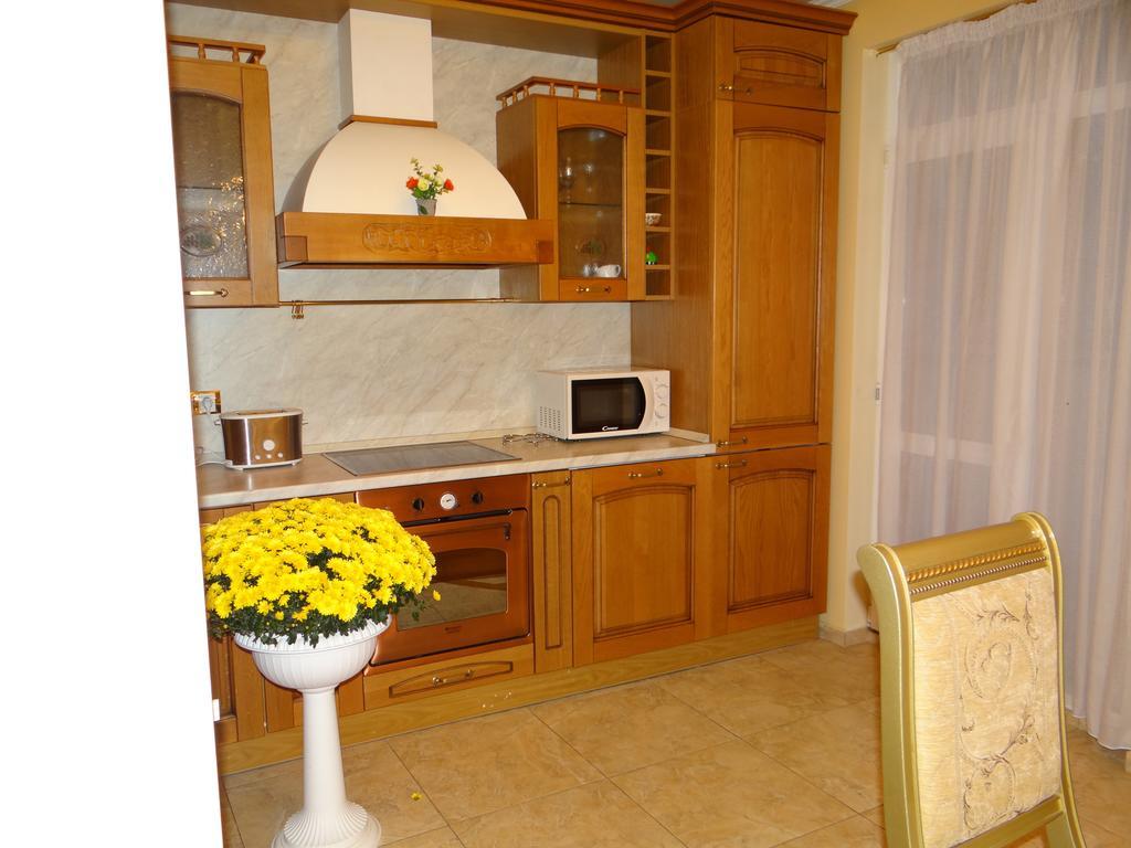 Luxury Versailles Apartments Center Opera Burgas Bilik gambar