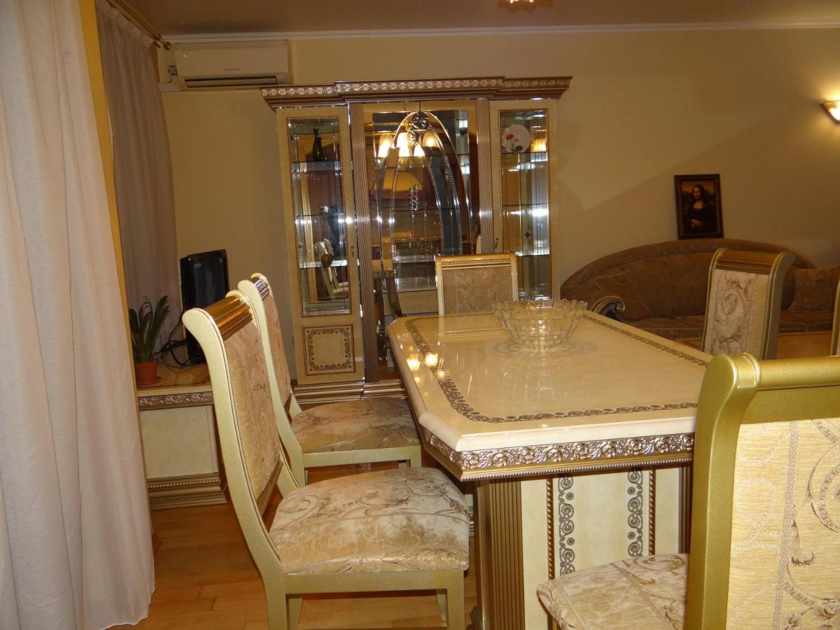 Luxury Versailles Apartments Center Opera Burgas Luaran gambar